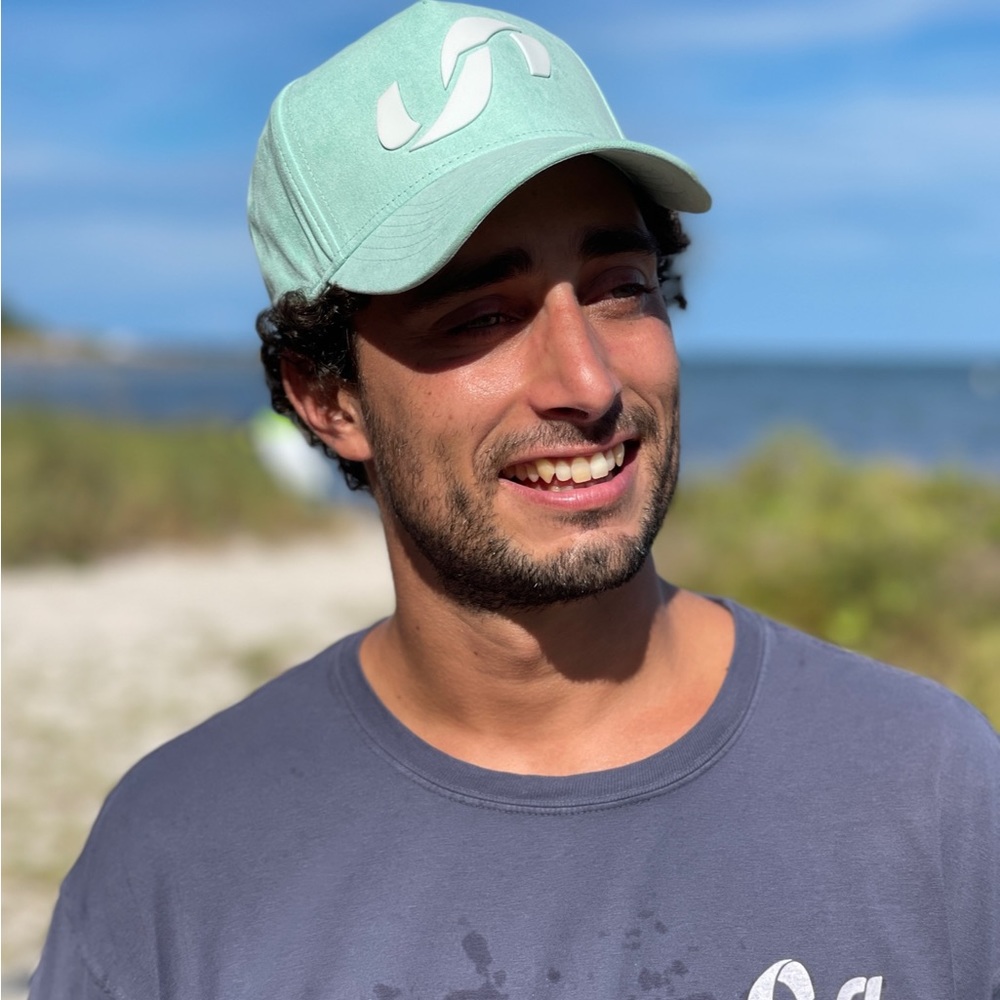 Soflo Riders suede hat with silicone logo